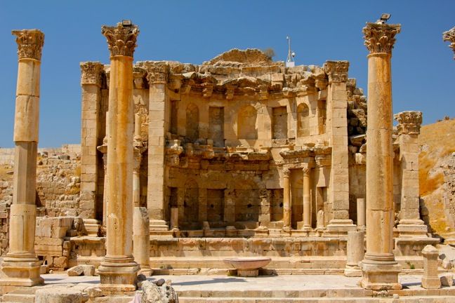 Exploring the 2000-Year-Old Roman Ruins of Jerash, Jordan_